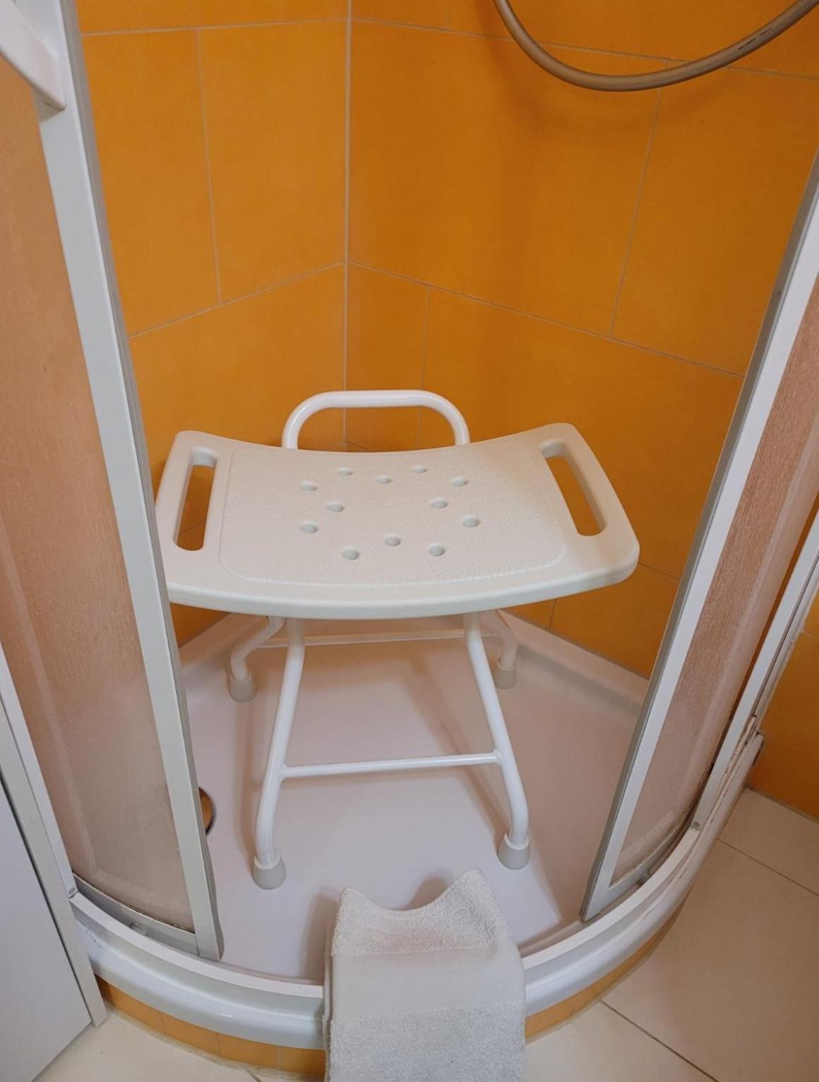 Schnuckeliges Appartement In 프리엔암치엠시 외부 사진
